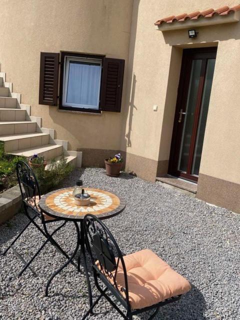 Studio Apartment Lu Rupa Exterior foto
